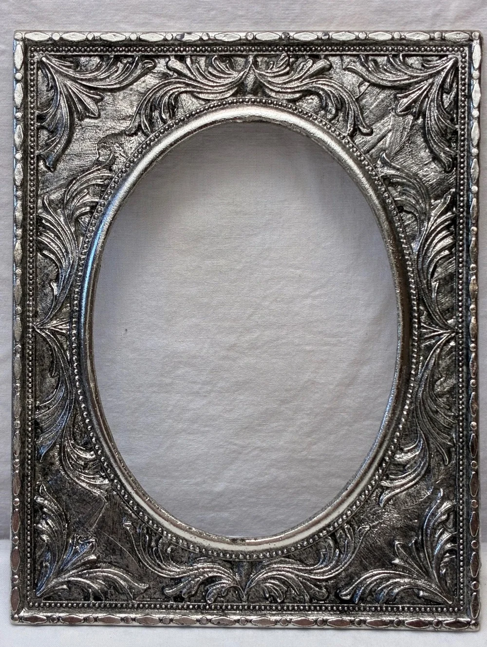 Vintage Art Nouveau Style Heavy Silver-Tone Metal Picture Frame 6” x 4”